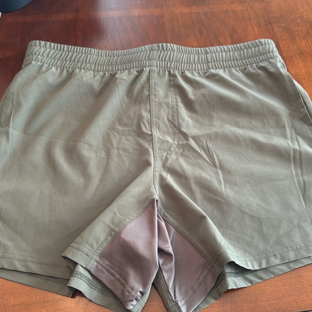 13th Heaven shorts Large new